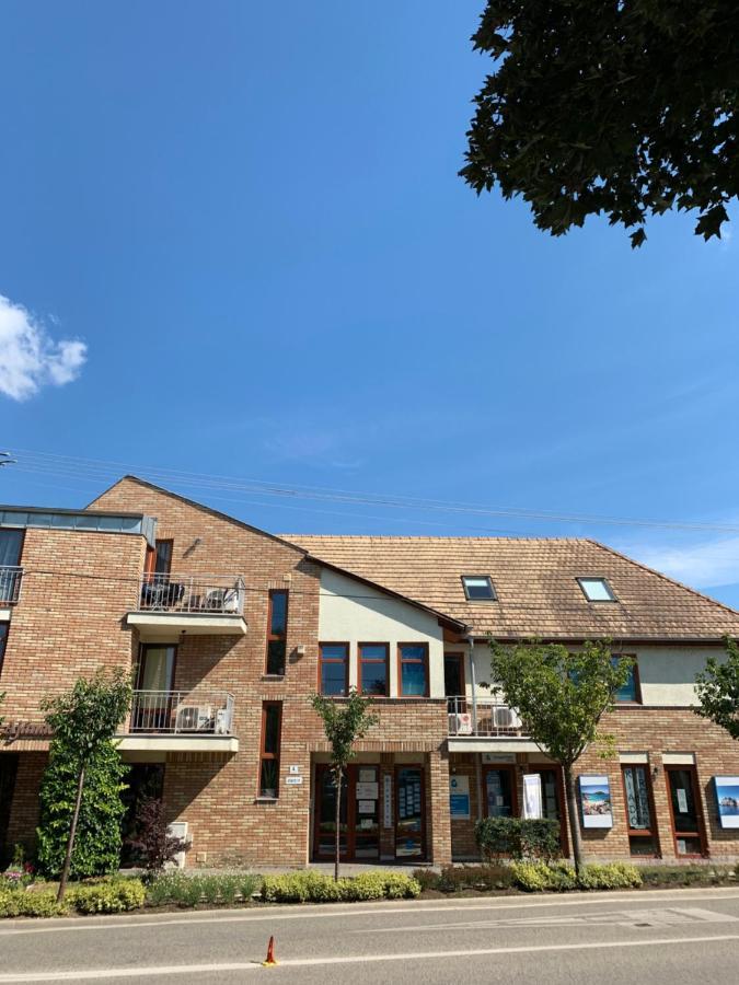 Robinson Szigete Apartment Balatonfüred Exterior foto